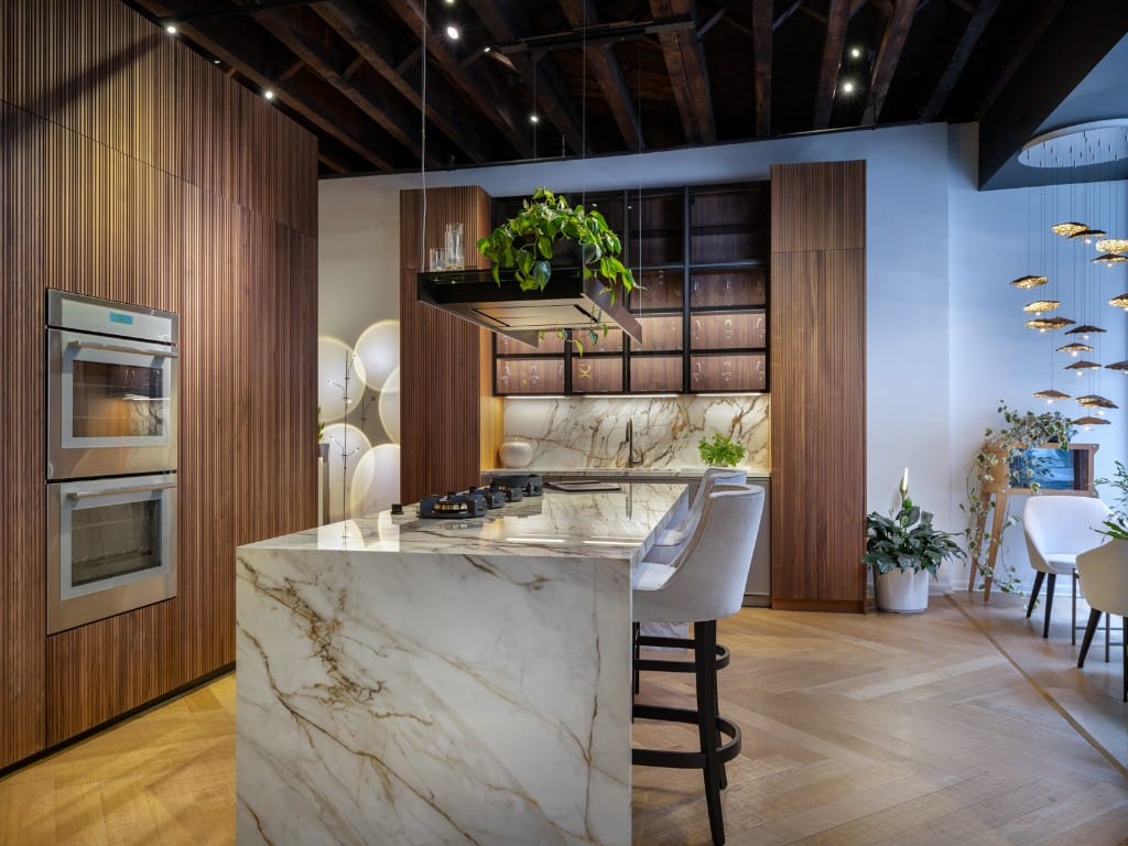 Muretti Manhattan showroom — 30% off Independence Day sale on every display